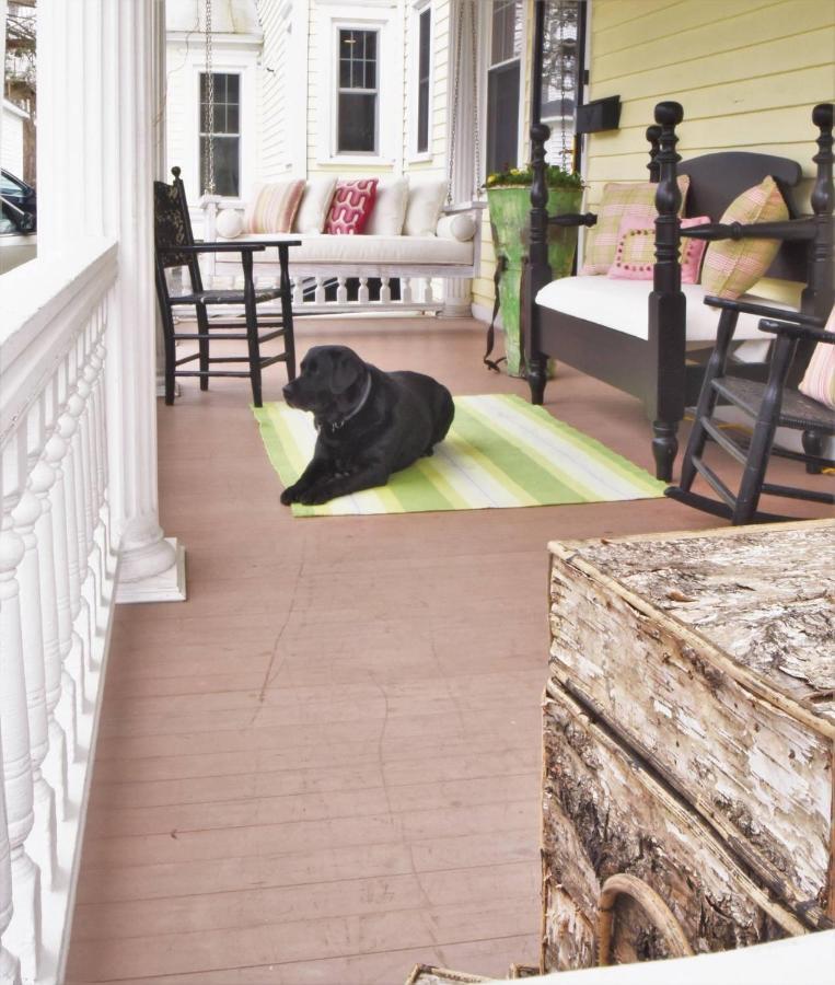 34 State "Historic Luxury Suites" สกานีทาเลส ภายนอก รูปภาพ