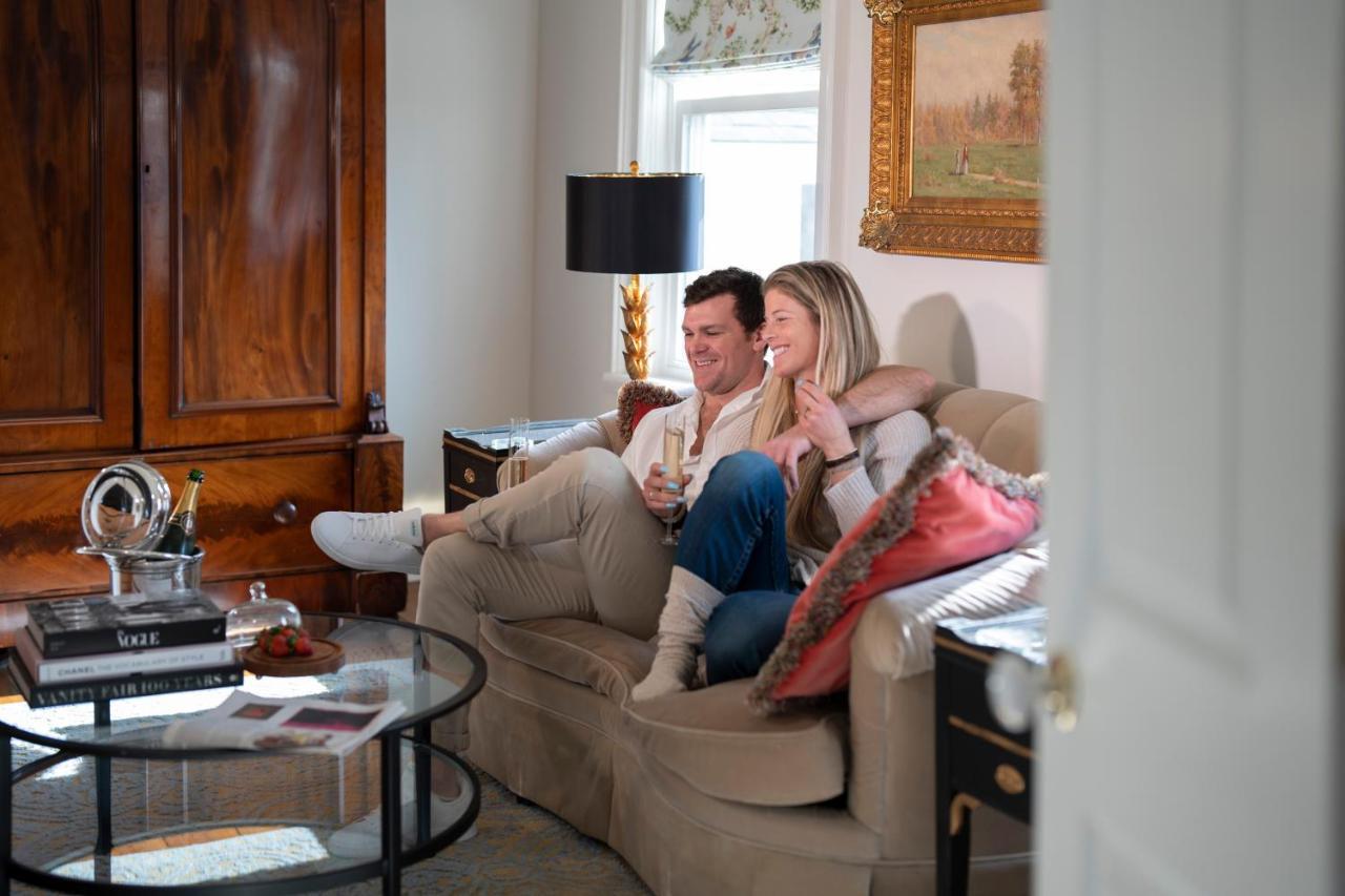 34 State "Historic Luxury Suites" สกานีทาเลส ภายนอก รูปภาพ