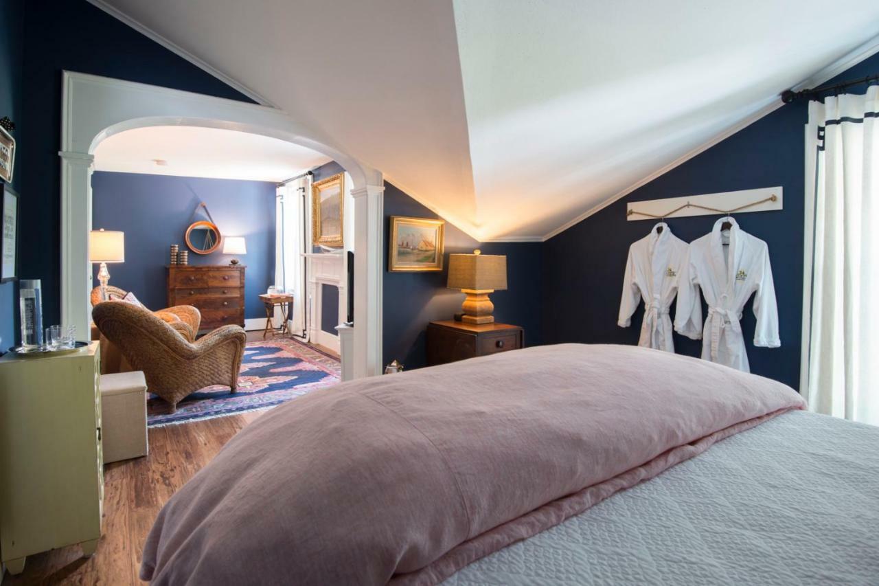 34 State "Historic Luxury Suites" สกานีทาเลส ภายนอก รูปภาพ