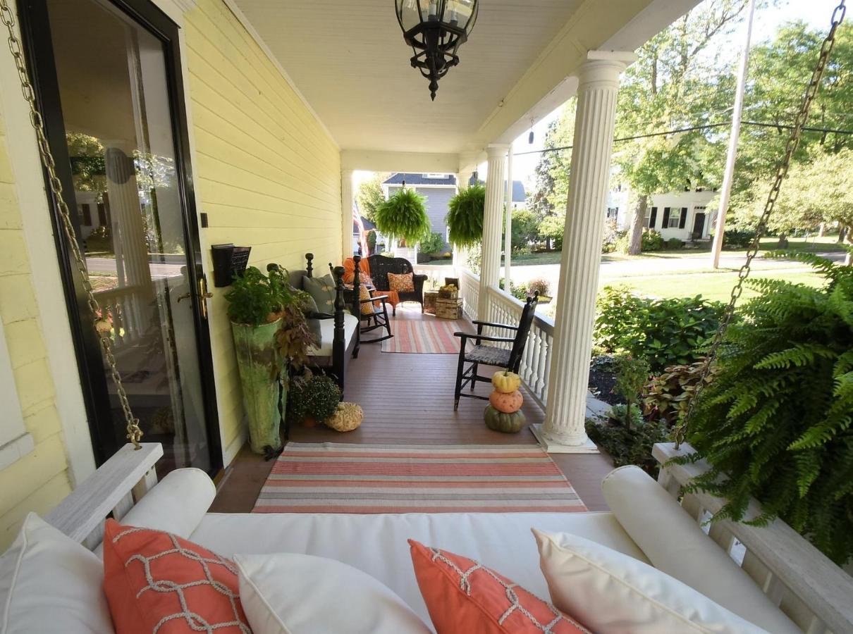 34 State "Historic Luxury Suites" สกานีทาเลส ภายนอก รูปภาพ